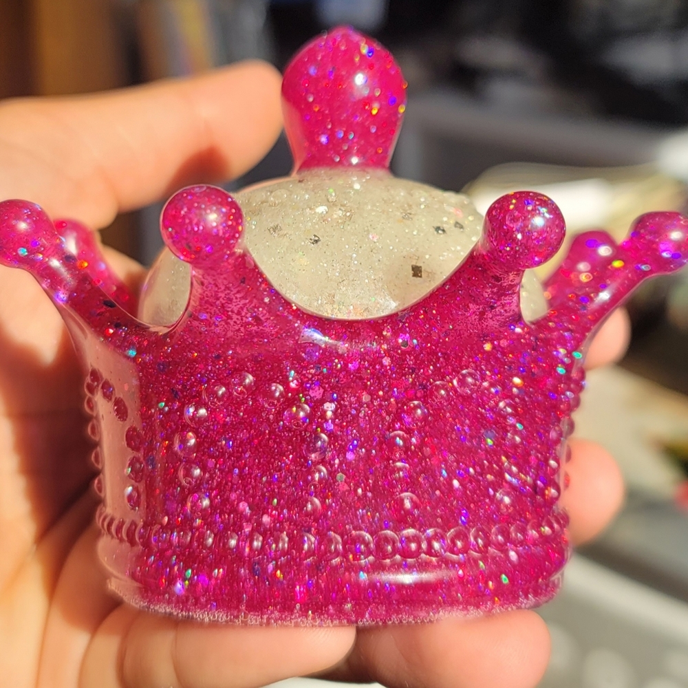 Crown jar with lid